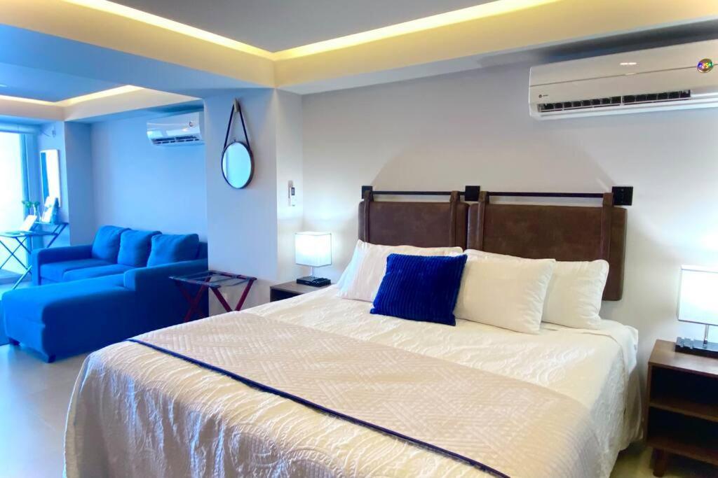 Harbor 7010 By Moikkarentals Beachfront 600Mb Wifi Puerto Vallarta Exteriör bild